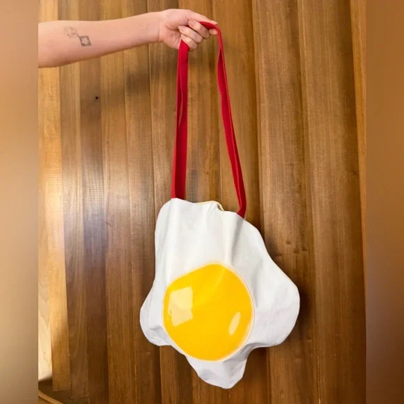 NWT Lisa Says Gah x Tyler McGillivary Frankie Tote Bag Novelty Fried Egg - Picture 4 of 5